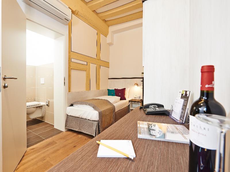 Hotel Elch Nuremberg Ngoại thất bức ảnh